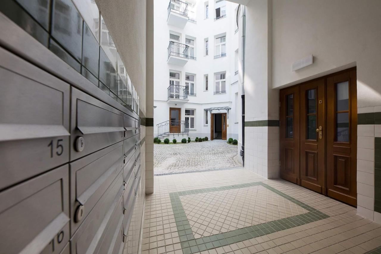 4 Eco Apart Chateau Jagiellonska 22 Warszawa Old Town Екстер'єр фото